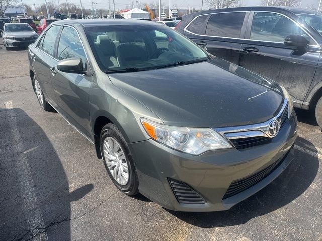 Used 2012 Toyota Camry LE image 19