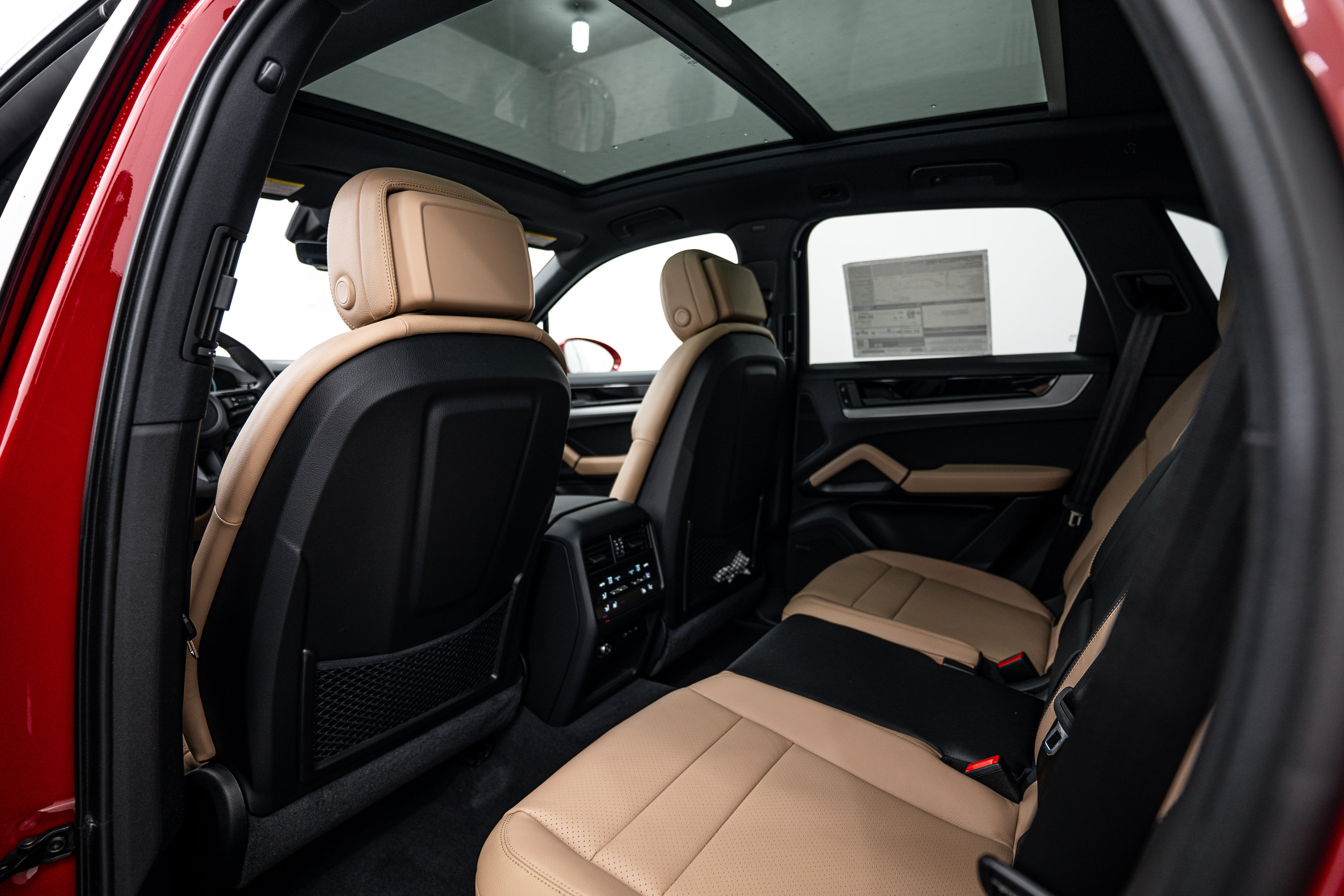 Certified 2026 Porsche Cayenne AWD/4WD image 22