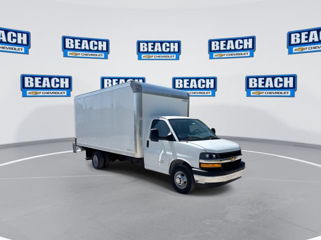 New 2026 Chevrolet Express 4500 w/ Power Convenience Package RWD image 2