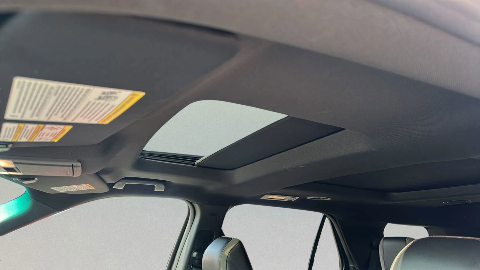 Used 2017 Ford Explorer XLT w/ Equipment Group 202A image 21