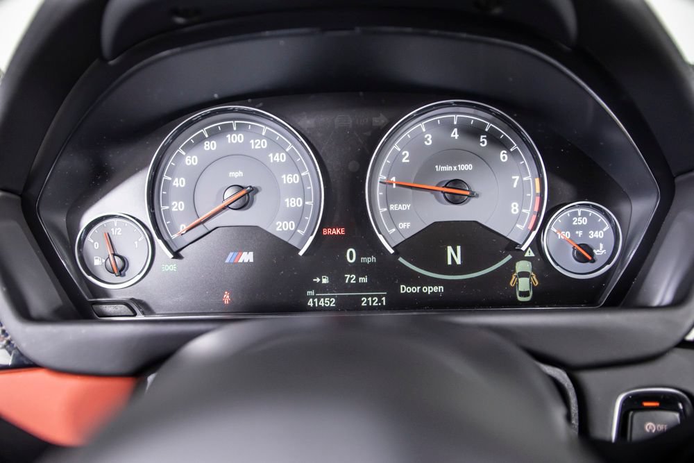 Used 2020 BMW M4 Coupe w/ Competition Package RWD image 28
