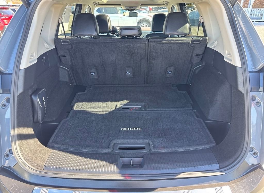 Used 2023 Nissan Rogue SL image 54