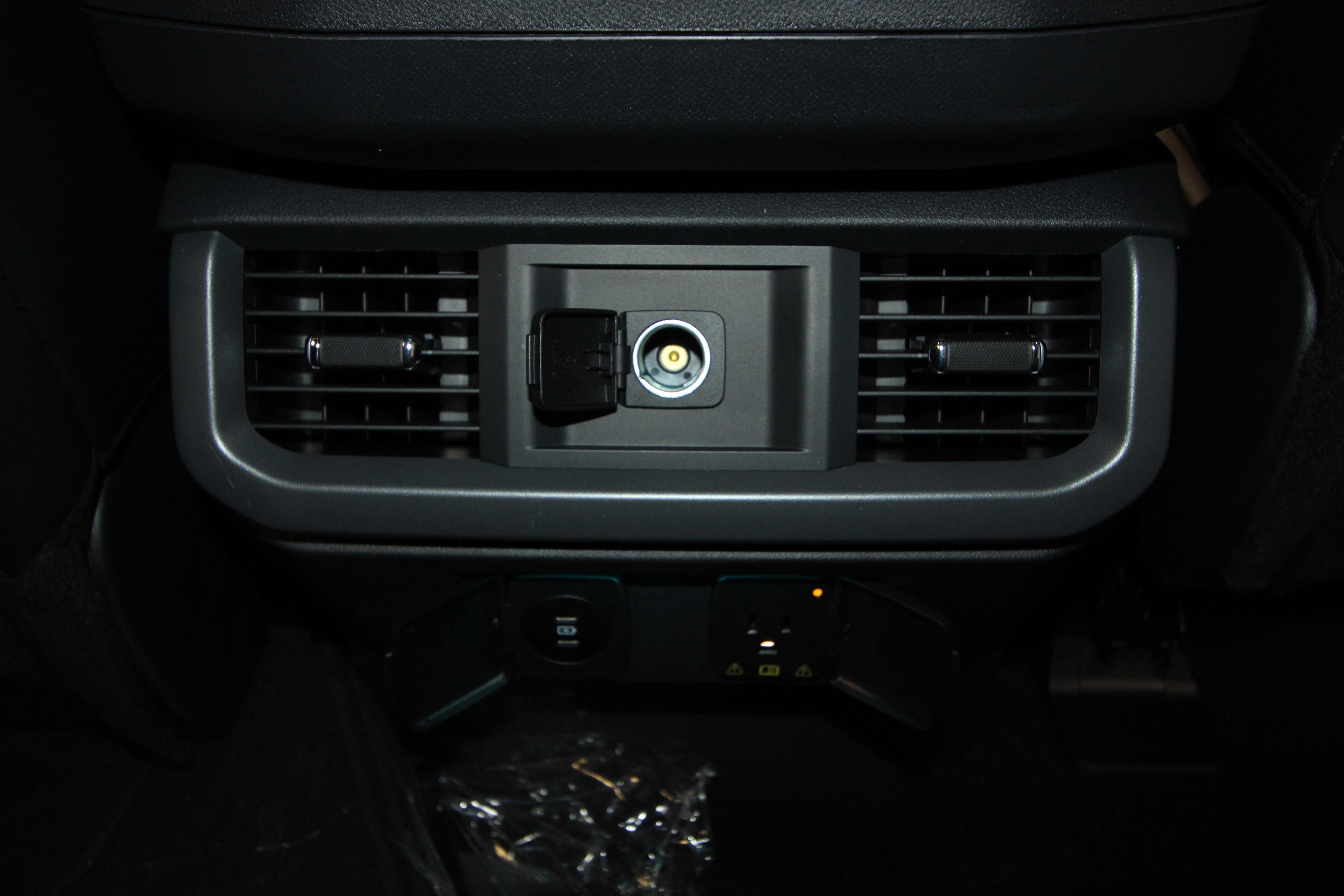 New 2025 Ford F150 XLT w/ Equipment Group 303A High image 27