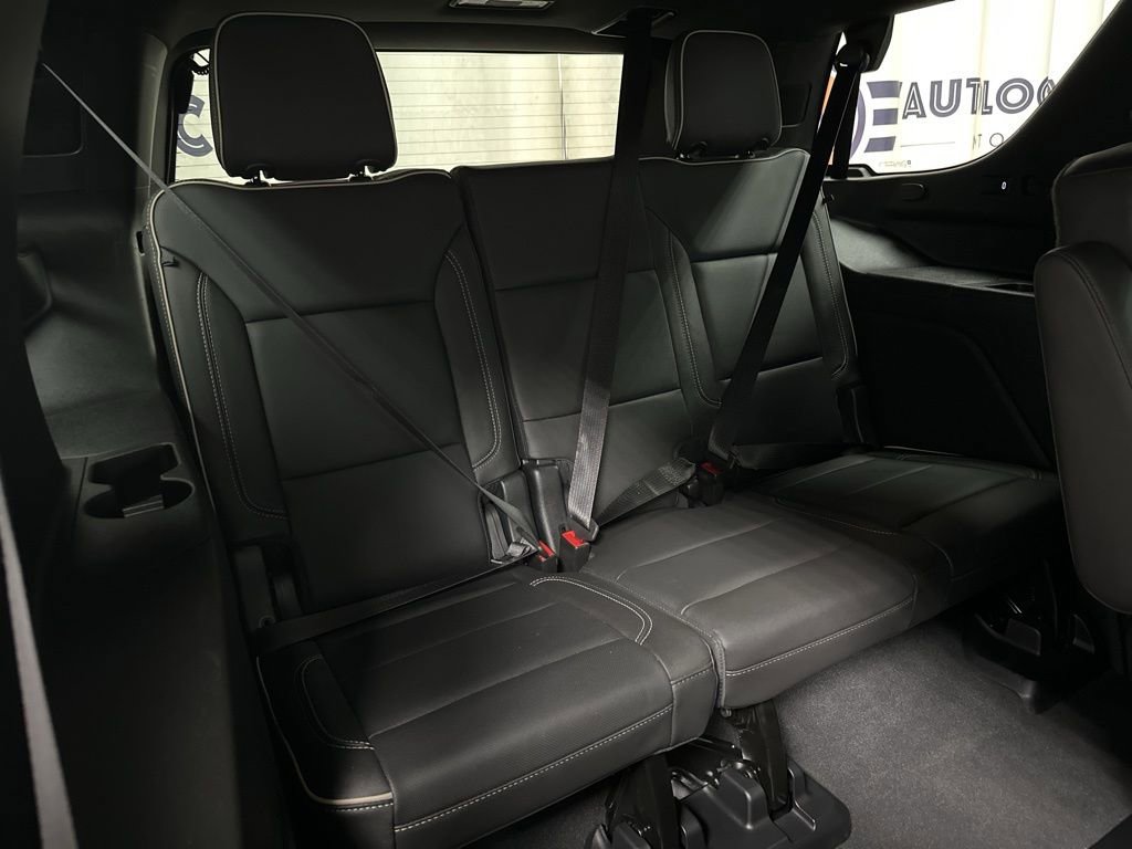 Used 2022 Chevrolet Tahoe Premier AWD/4WD image 22