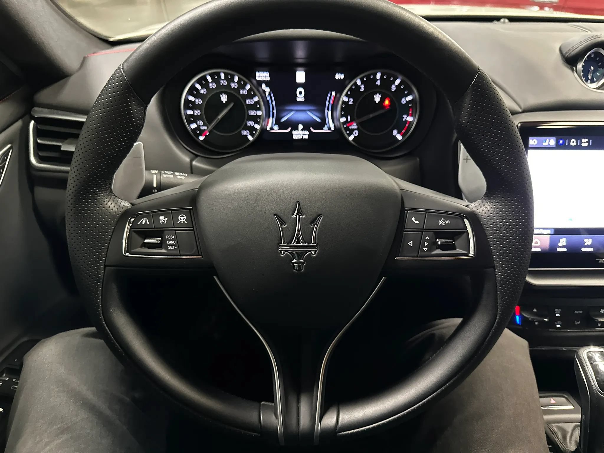 Used 2024 Maserati Ghibli Modena Q4 AWD/4WD image 35