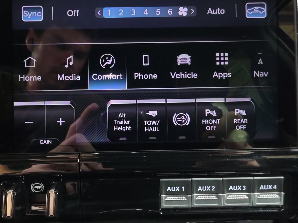 New 2027 RAM 2500 Rebel w/ Rebel Level 2 Equipment Group AWD/4WD image 25