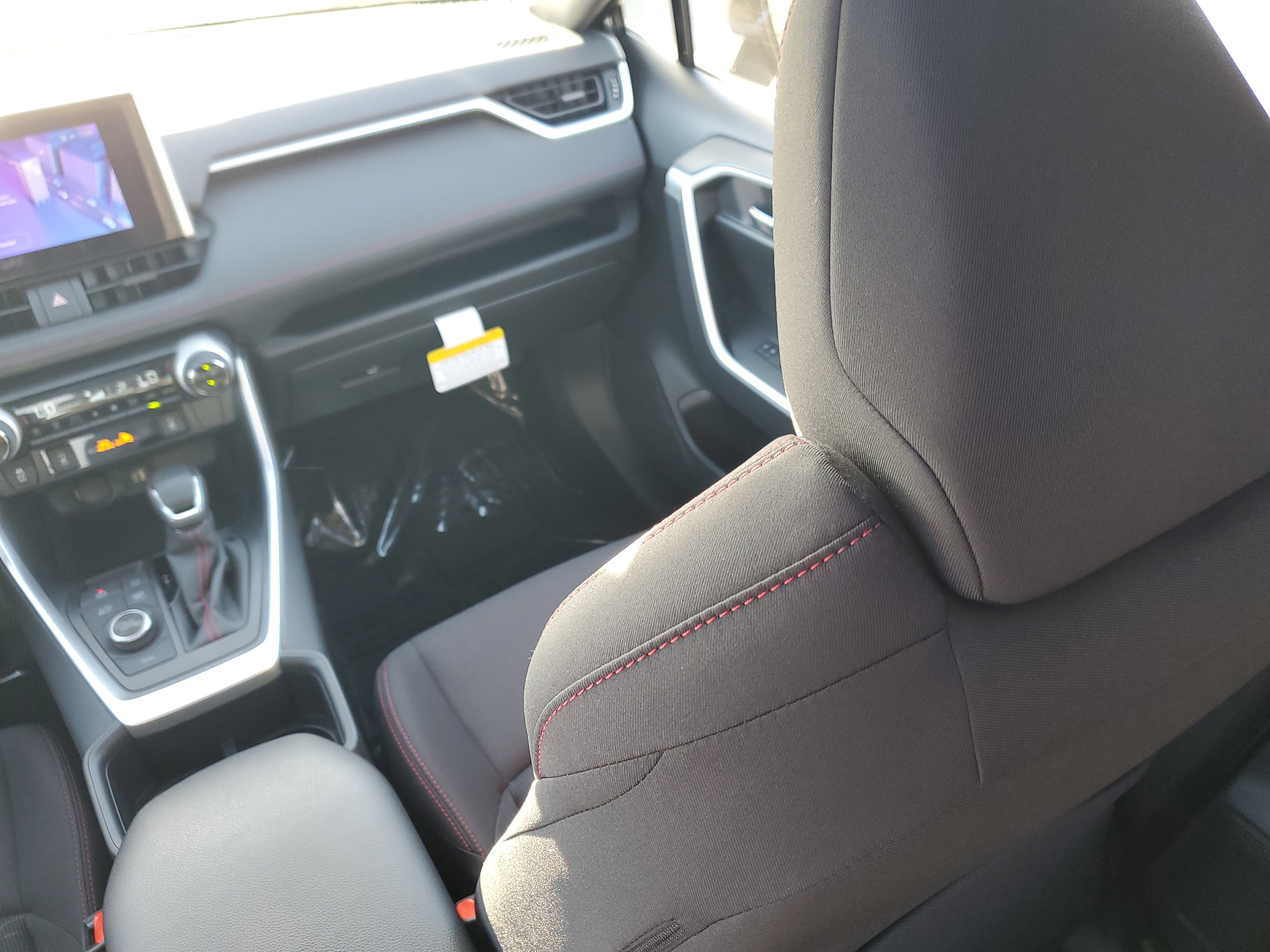 New 2025 Toyota RAV4 SE image 16