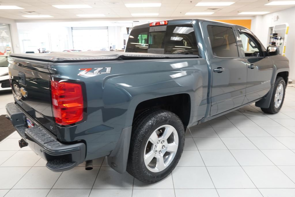 Used 2018 Chevrolet Silverado 1500 LT w/ All Star Edition AWD/4WD image 10