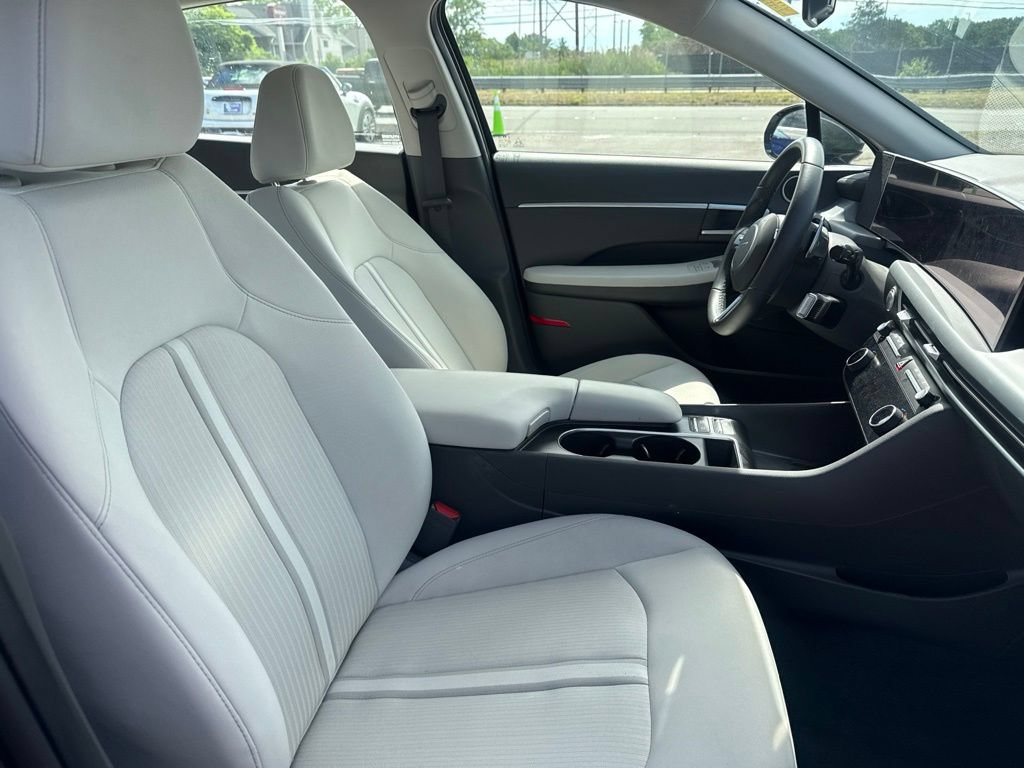 Used 2025 Hyundai Sonata SEL FWD image 18