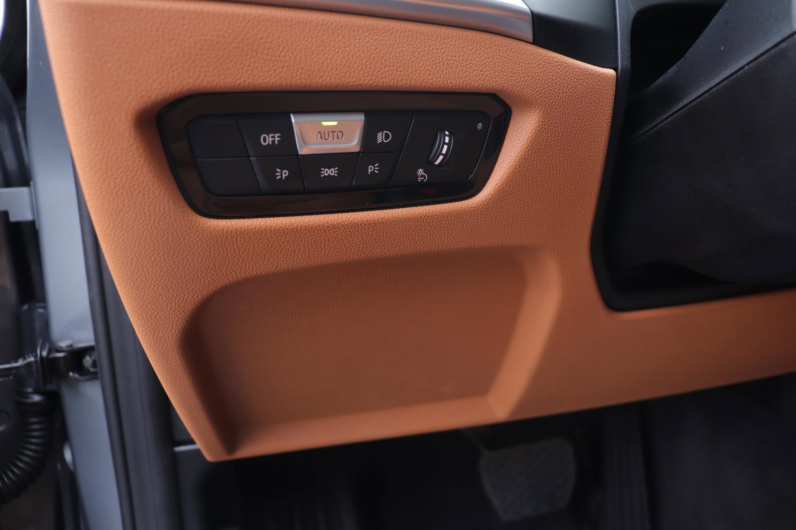 Certified 2025 BMW 430i w/ Premium Package image 28