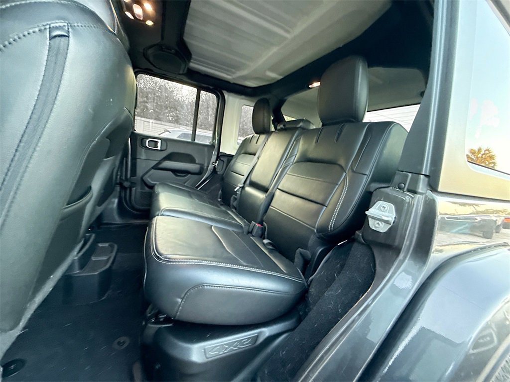 Used 2022 Jeep Wrangler Unlimited Sahara w/ Safety Group image 27