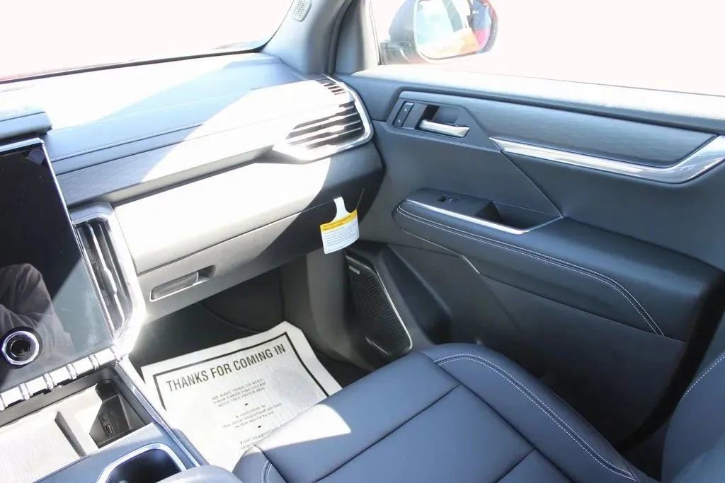 New 2025 GMC Acadia Elevation w/ Elevation Premium Package image 31