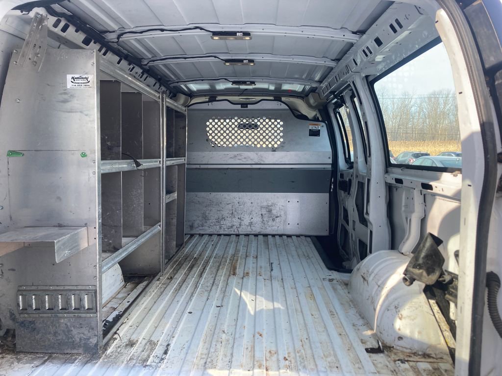 Used 2018 Chevrolet Express 2500 w/ Driver Convenience Package image 27