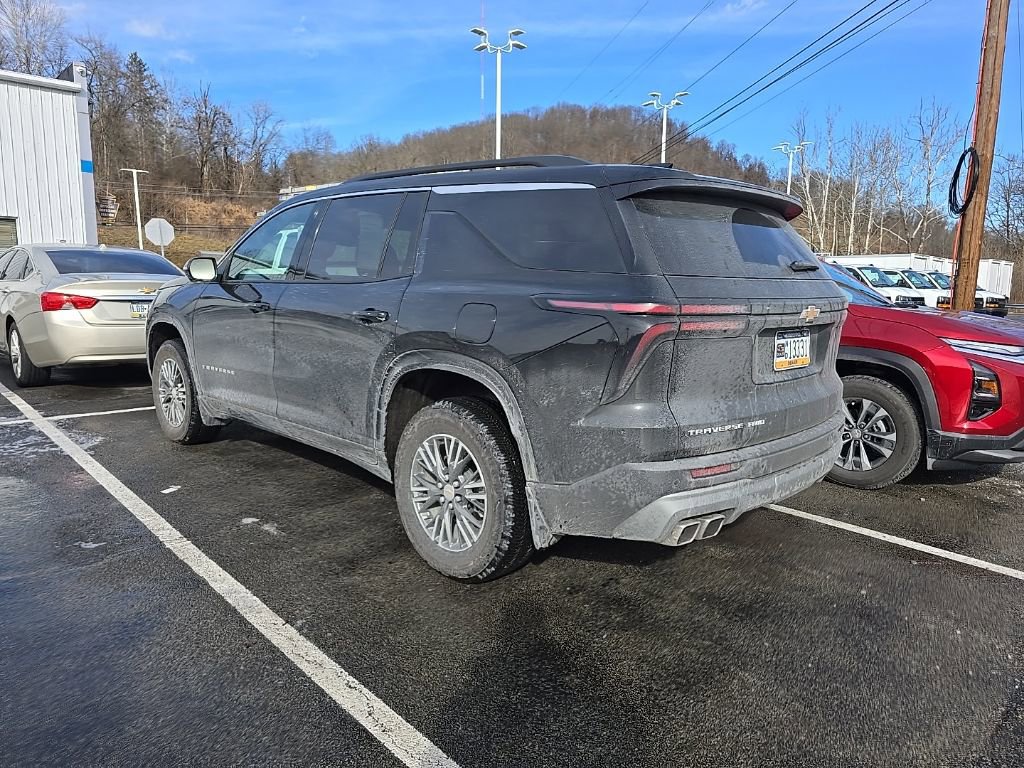 Certified 2025 Chevrolet Traverse LT w/ Driver Confidence Package image 7