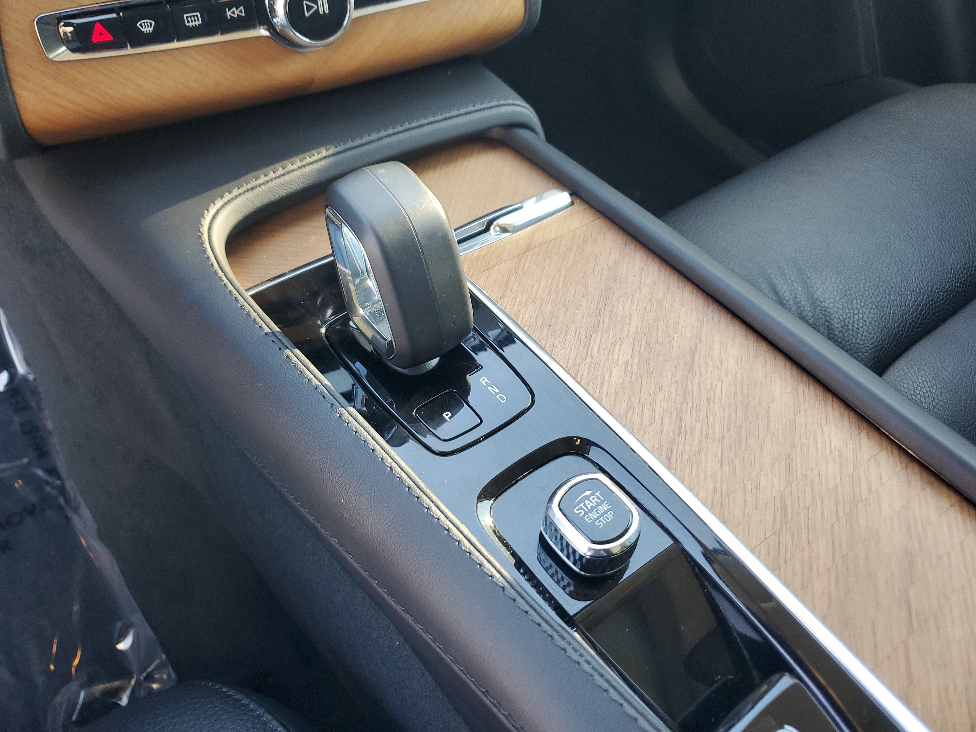 Used 2023 Volvo XC90 B6 Plus w/ Protection Package Premier image 27