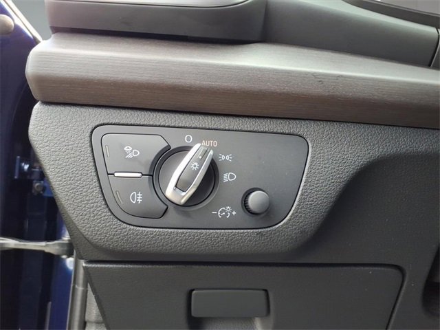 Certified 2025 Audi Q5 2.0T Premium w/ Convenience Plus Package image 16