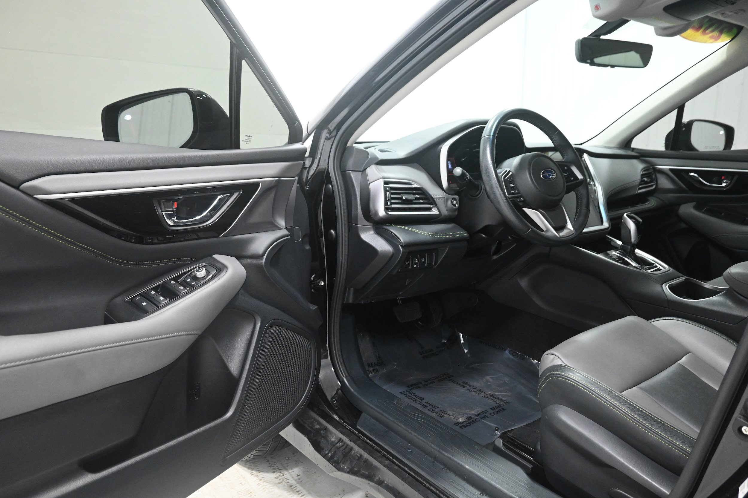 Used 2021 Subaru Outback Onyx Edition XT AWD/4WD image 4