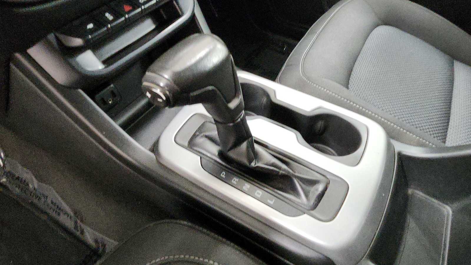 Used 2021 Chevrolet Colorado LT w/ Safety Package AWD/4WD image 21