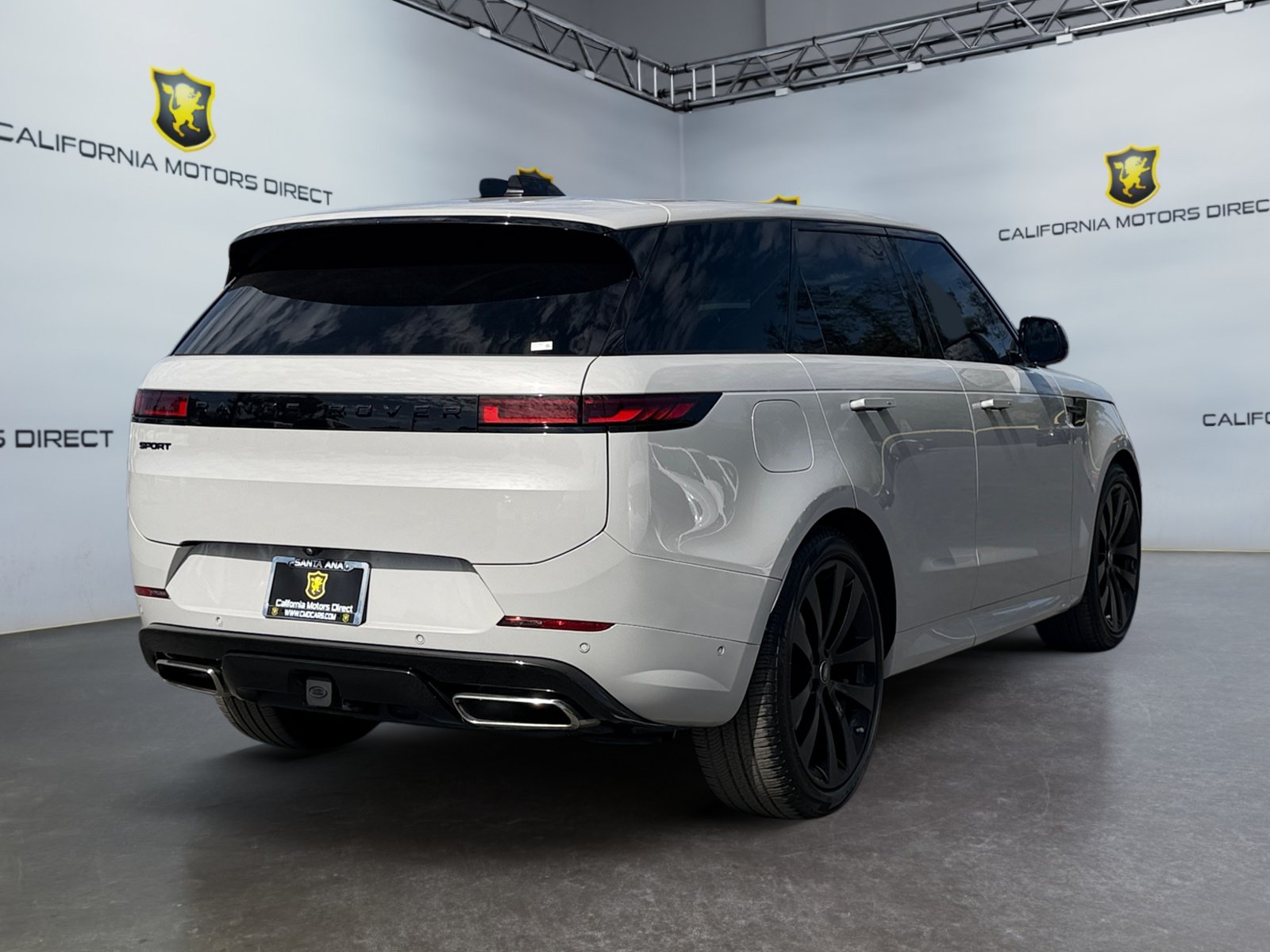 Used 2024 Land Rover Range Rover Sport Dynamic SE AWD/4WD image 5