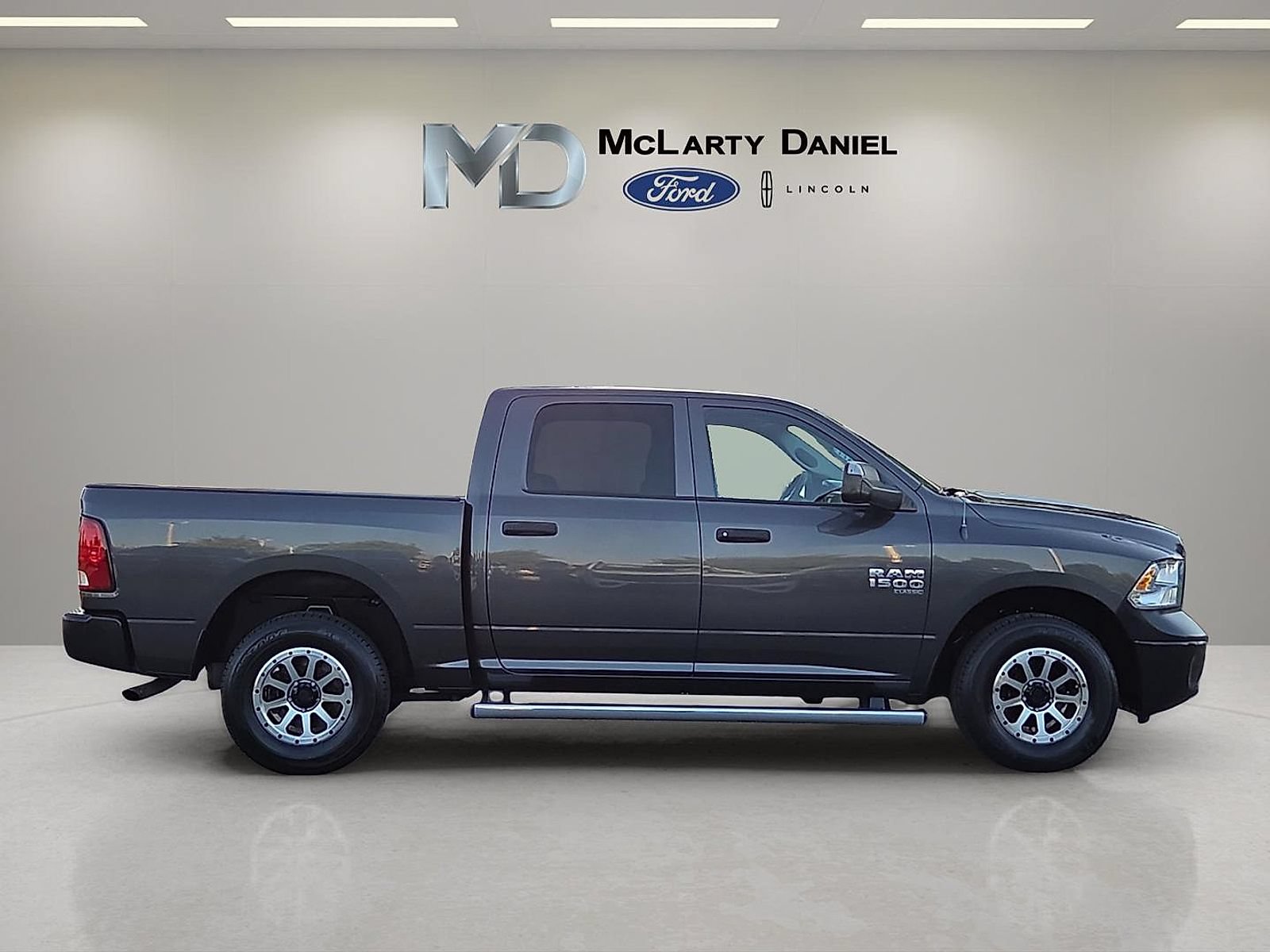 Used 2020 RAM 1500 Tradesman w/ Electronics Group AWD/4WD image 6