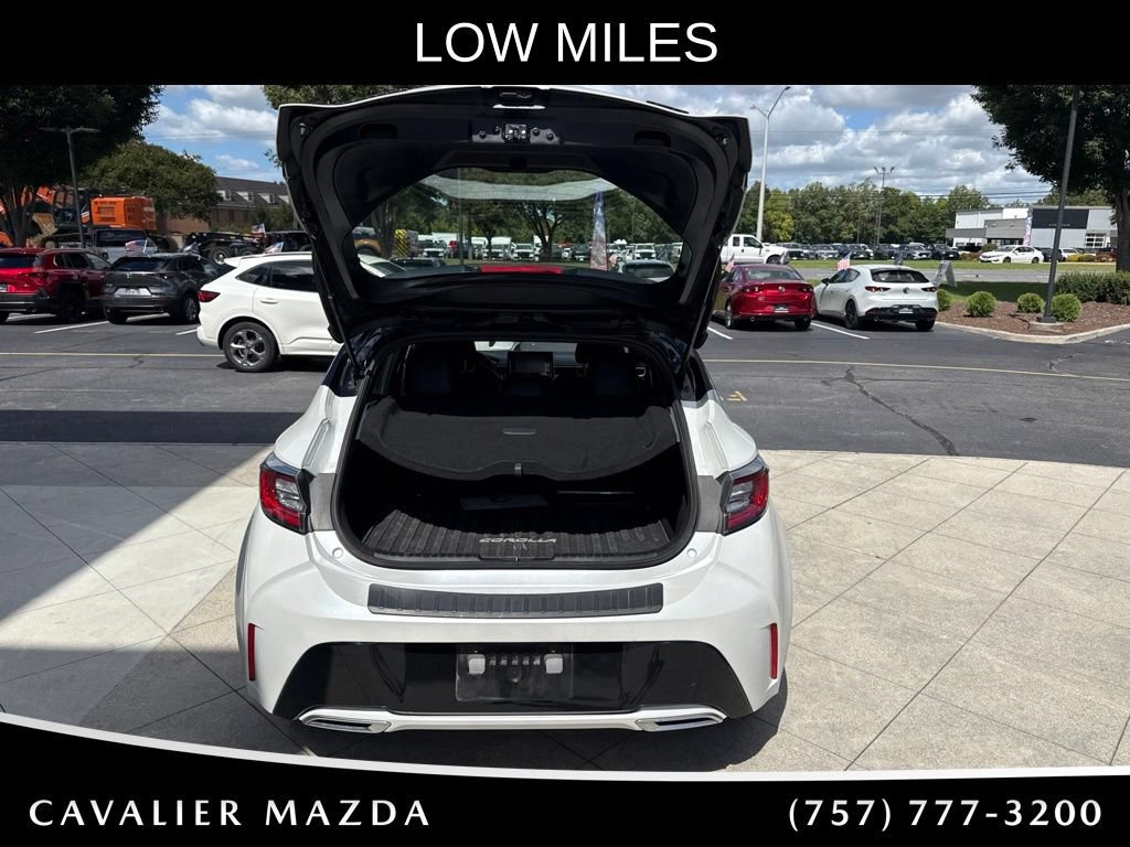 Used 2022 Toyota Corolla XSE FWD image 9