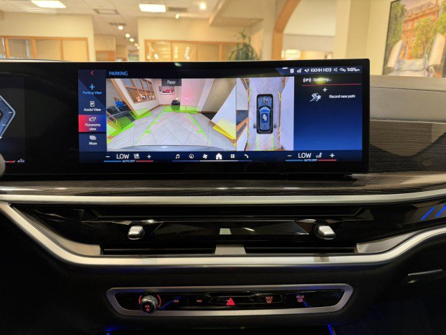 Used 2024 BMW X5 M60i image 16