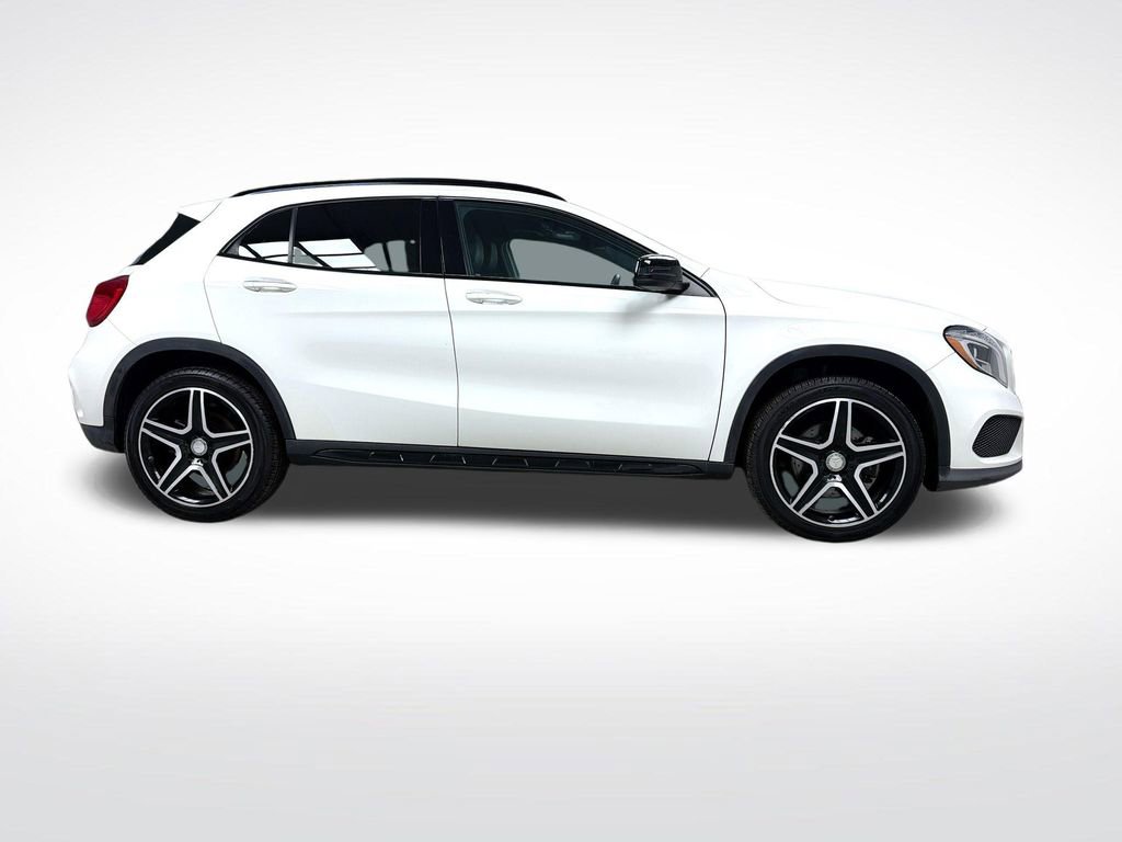 Used 2017 Mercedes-Benz GLA 250 4MATIC image 10