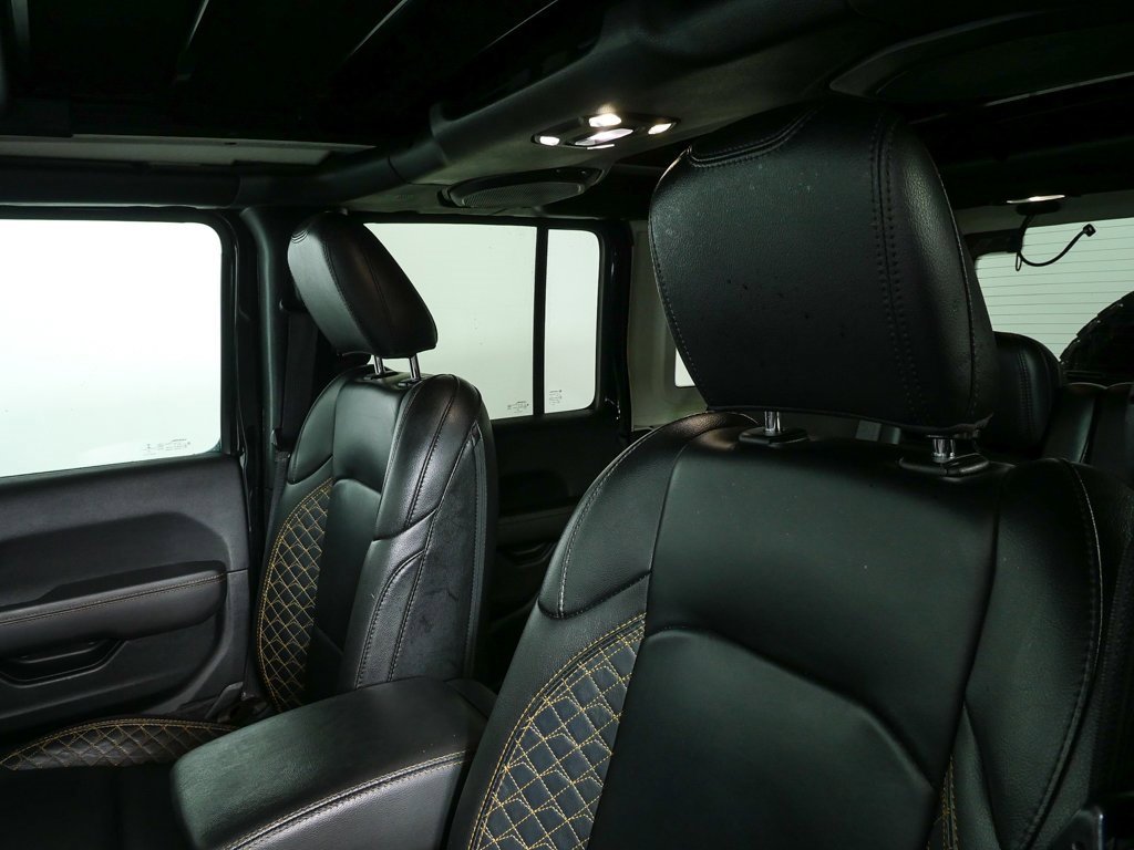 Used 2021 Jeep Wrangler Unlimited Sahara image 5