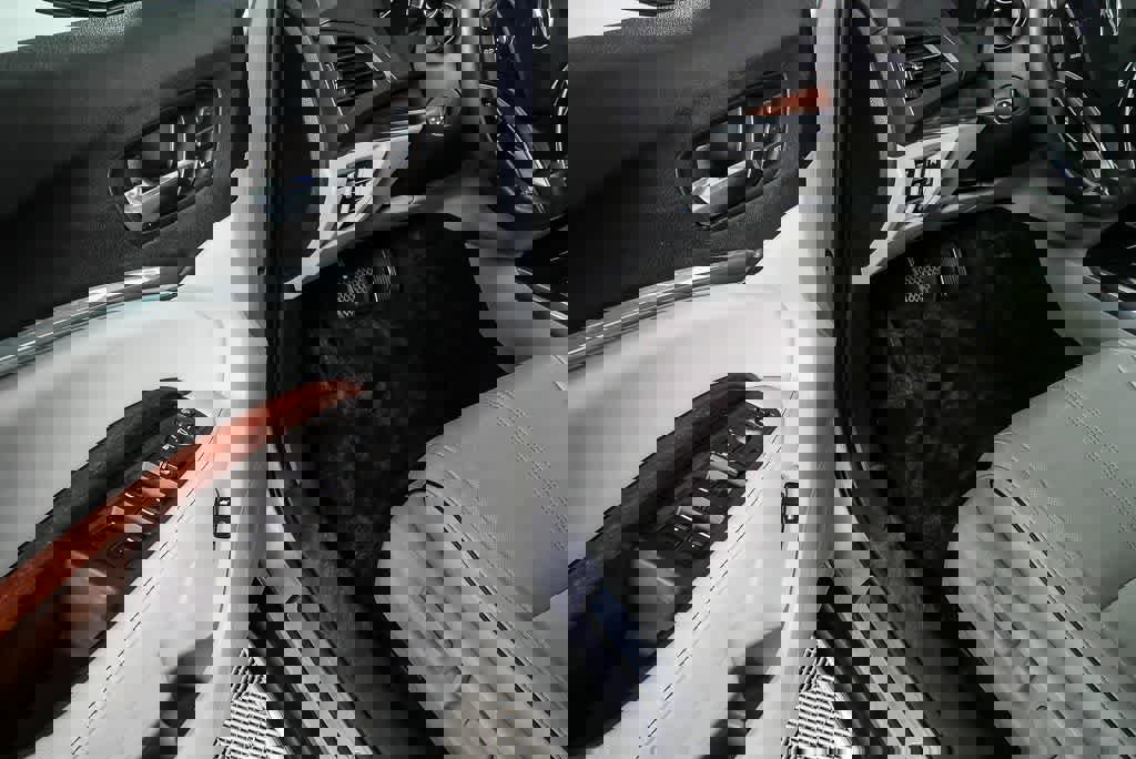 Used 2017 Acura MDX SH-AWD w/ Advance Package image 10