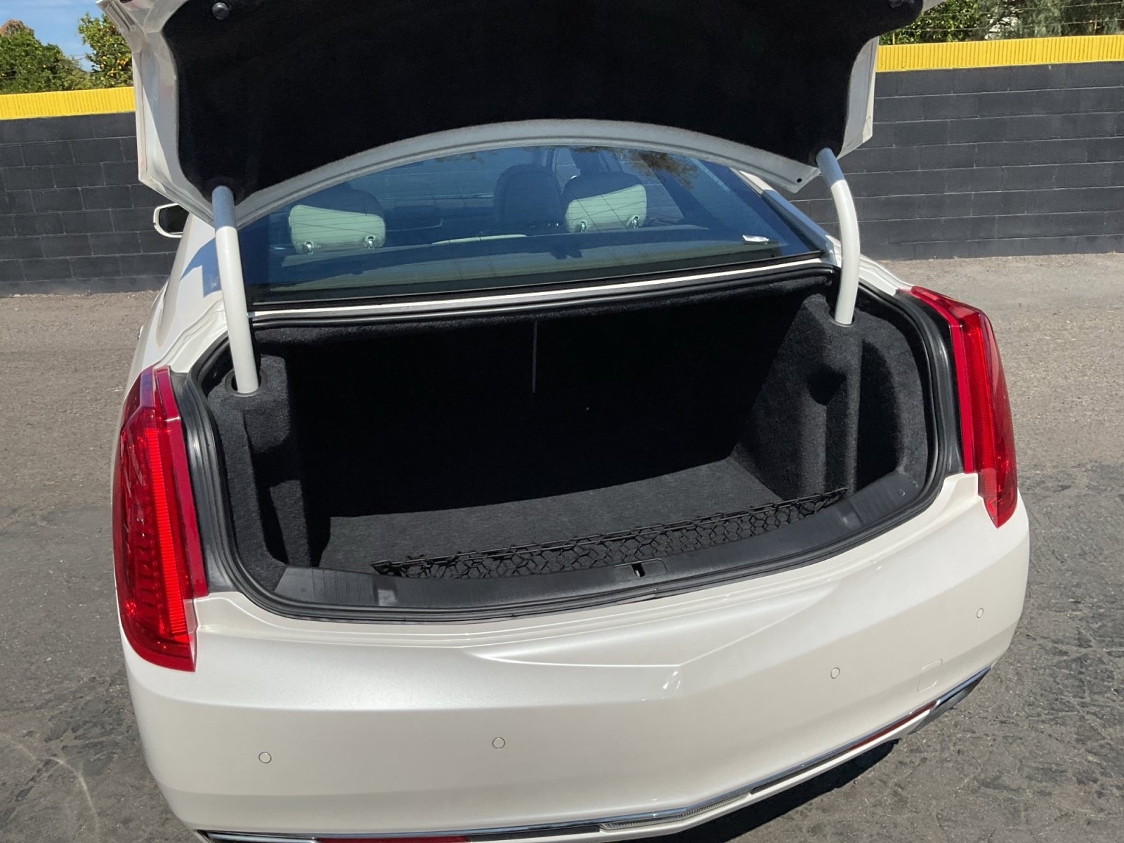 Used 2014 Cadillac XTS Vsport Premium w/ Driver Assist Package AWD/4WD image 25