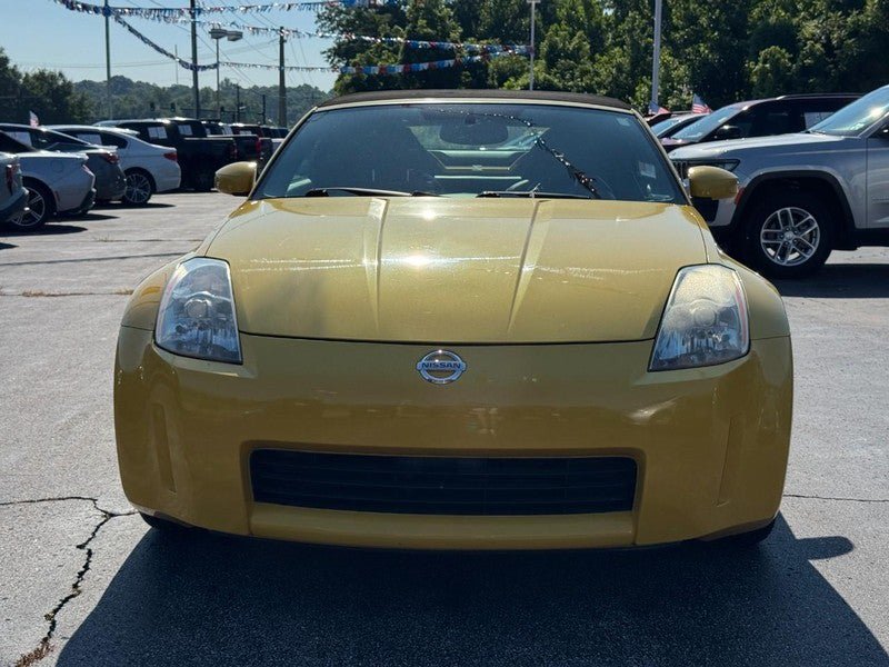Used 2005 Nissan 350Z Touring RWD image 8