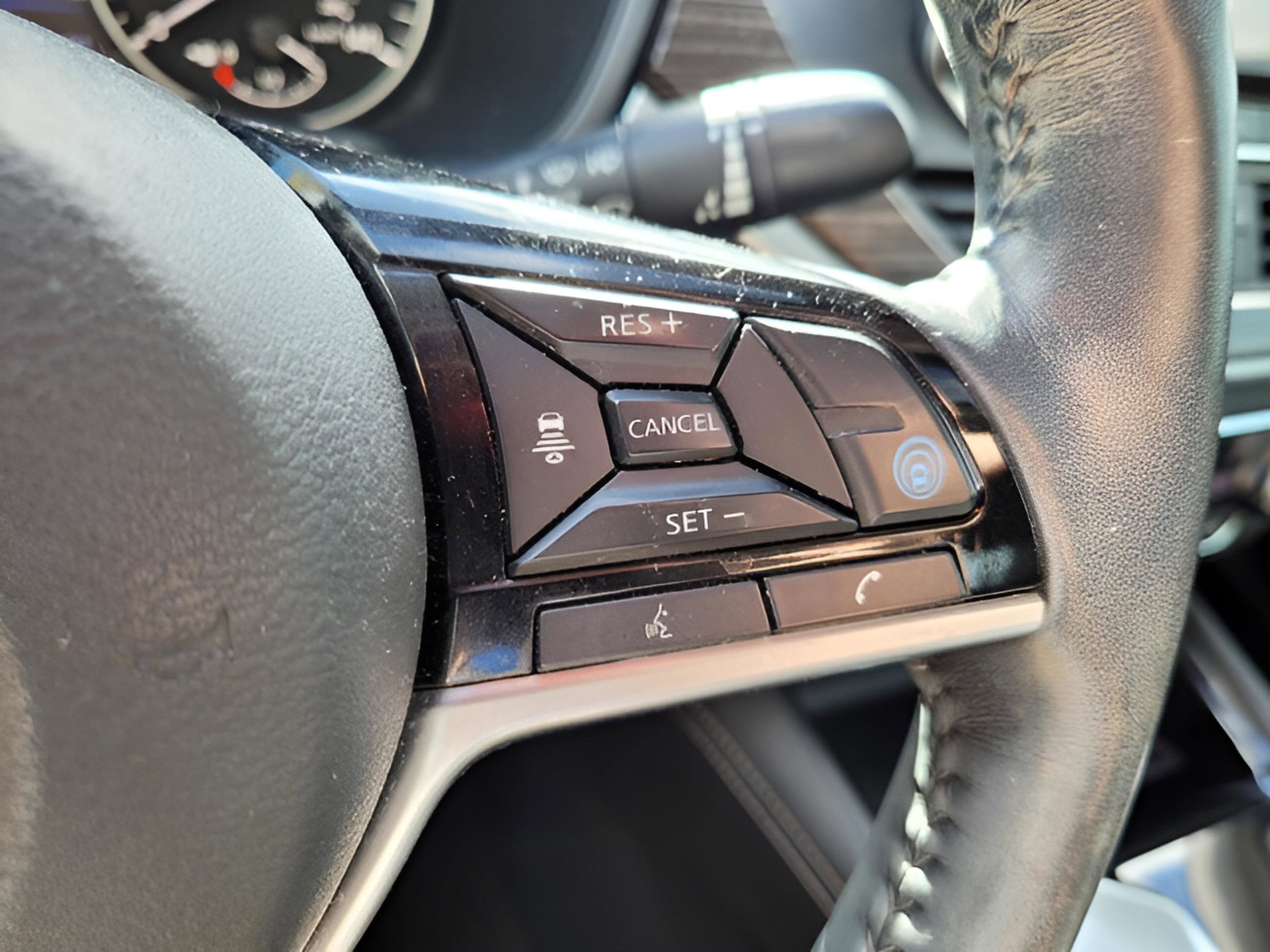 Used 2020 Nissan Altima 2.5 Platinum image 18