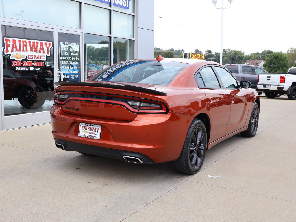 Used 2023 Dodge Charger SXT w/ Blacktop Package AWD/4WD image 3