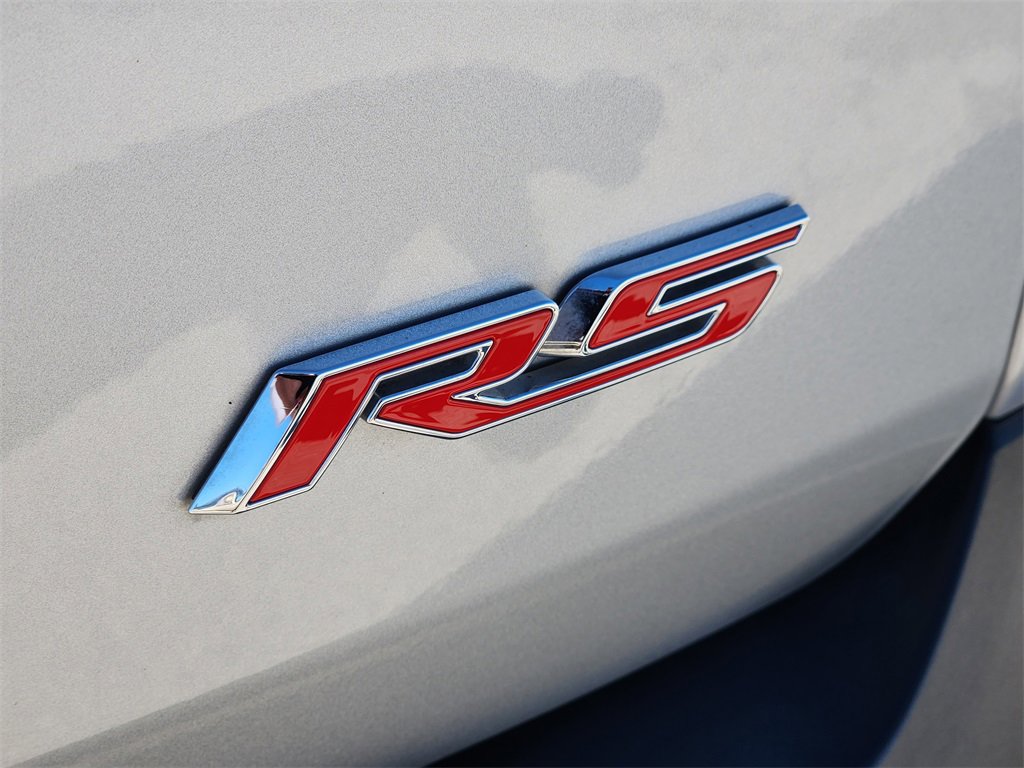 Used 2022 Chevrolet Traverse RS image 12