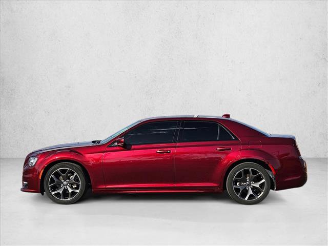 Used 2022 Chrysler 300 Touring L w/ Safetytec Plus Group RWD image 8