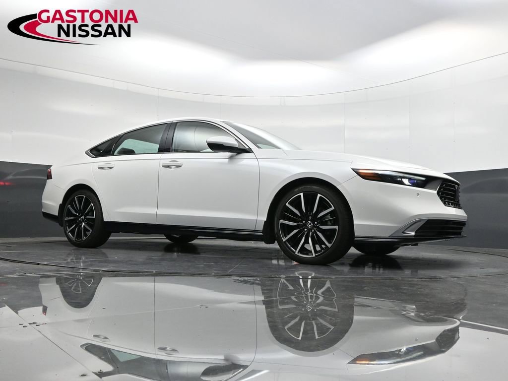 Used 2024 Honda Accord Touring image 33