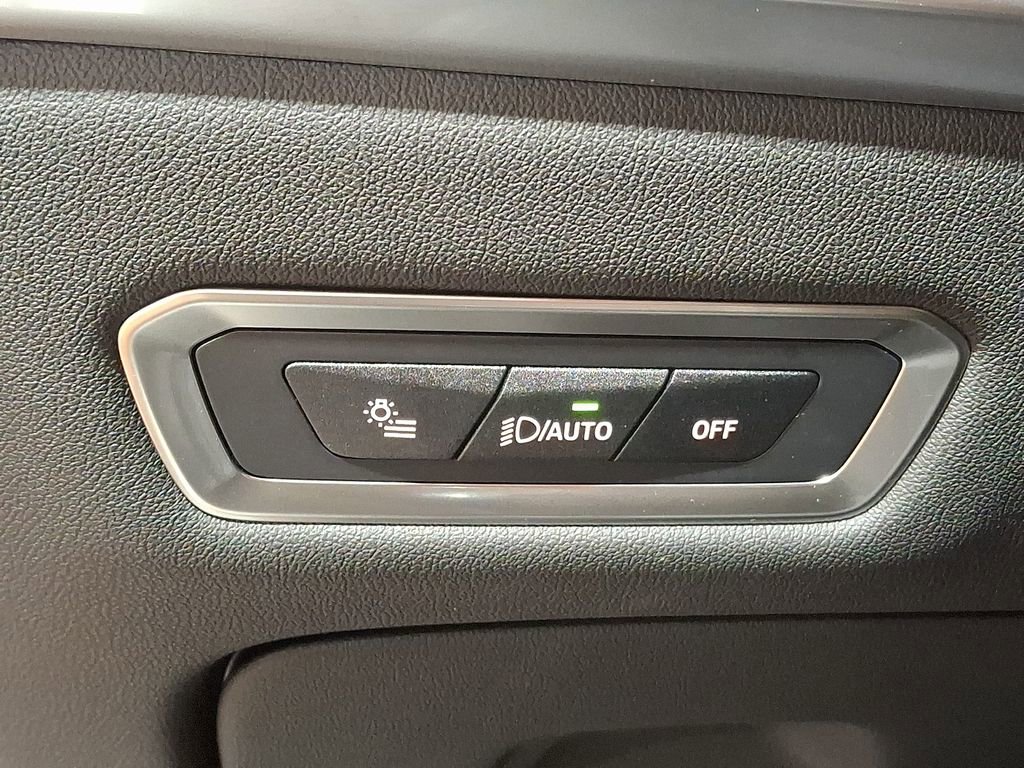 Used 2024 BMW X7 xDrive40i w/ M Sport Package image 22