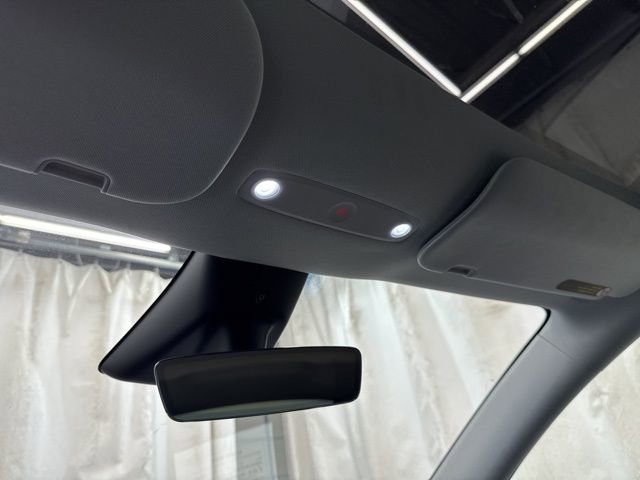 Used 2026 Tesla Model Y 2WD image 27