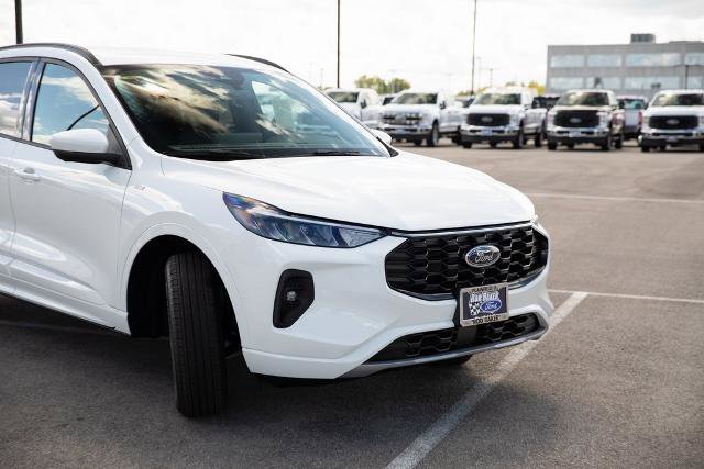 Certified 2024 Ford Escape ST-Line Select w/ Tech Pack #2 image 5