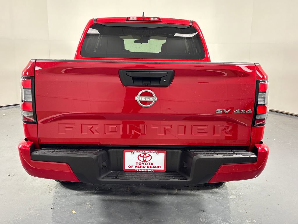 Used 2023 Nissan Frontier SV image 5