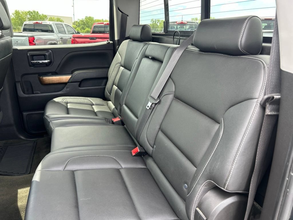 Used 2018 Chevrolet Silverado 1500 LTZ w/ Sport Package AWD/4WD image 39