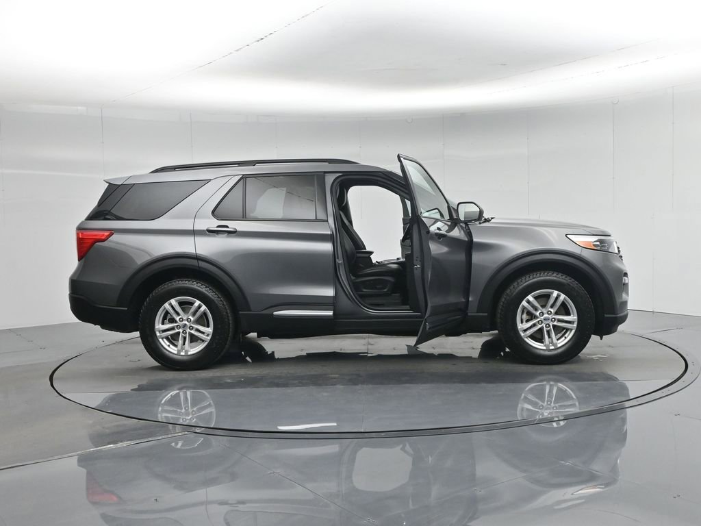 Certified 2022 Ford Explorer XLT w/ Equipment Group 202A image 42
