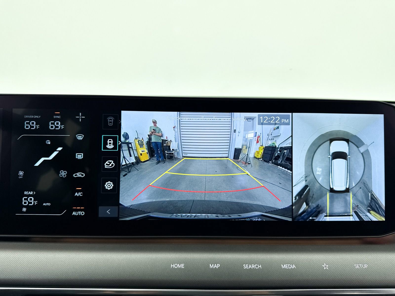 Used 2024 Kia EV9 Wind image 12