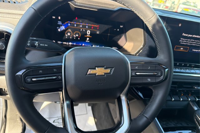 Used 2024 Chevrolet Colorado LT w/ LT Convenience Package AWD/4WD image 15
