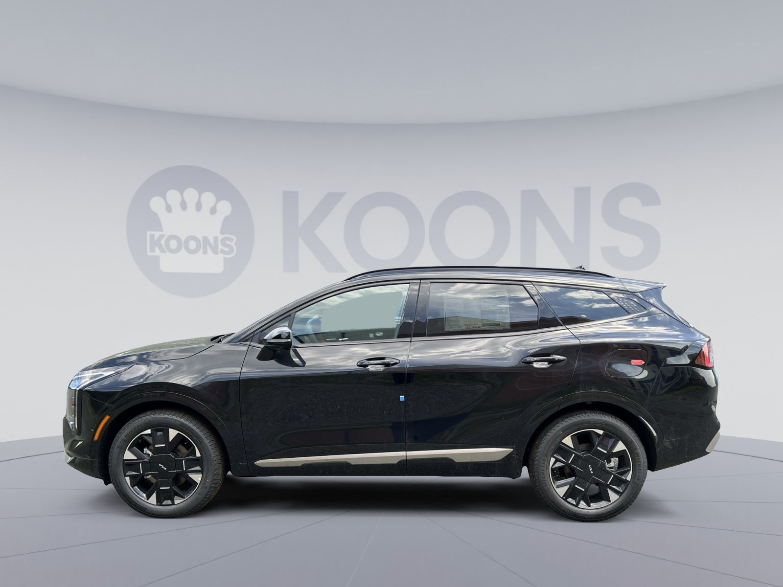 New 2026 Kia Sportage SX AWD/4WD image 2