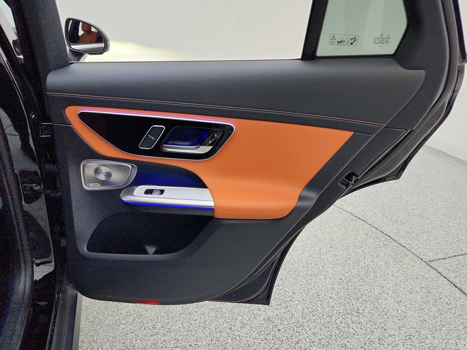 Certified 2023 Mercedes-Benz GLC 300 4MATIC image 33
