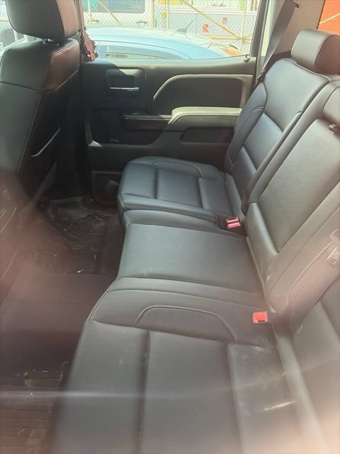 Used 2018 GMC Sierra 2500 SLT w/ Duramax Plus Package AWD/4WD image 16