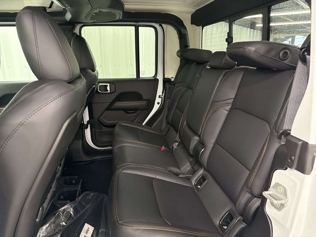 New 2026 Jeep Gladiator Sport AWD/4WD image 11