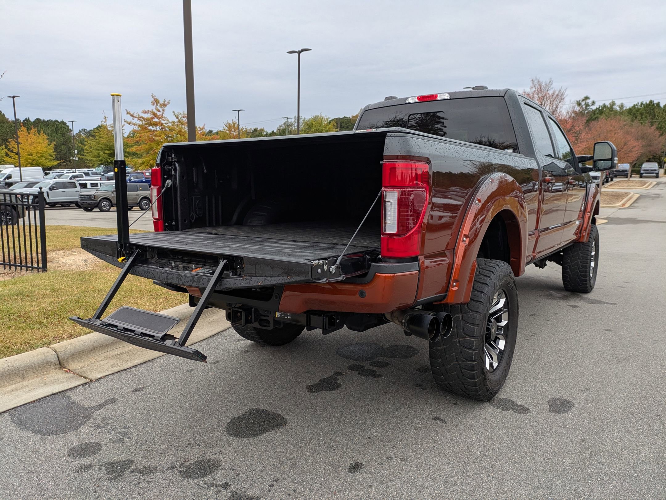 Used 2021 Ford F250 Lariat image 39