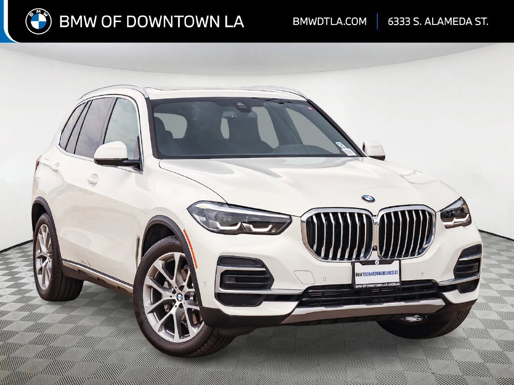 Used 2023 BMW X5 xDrive40i w/ Parking Assistance Package AWD/4WD image 1